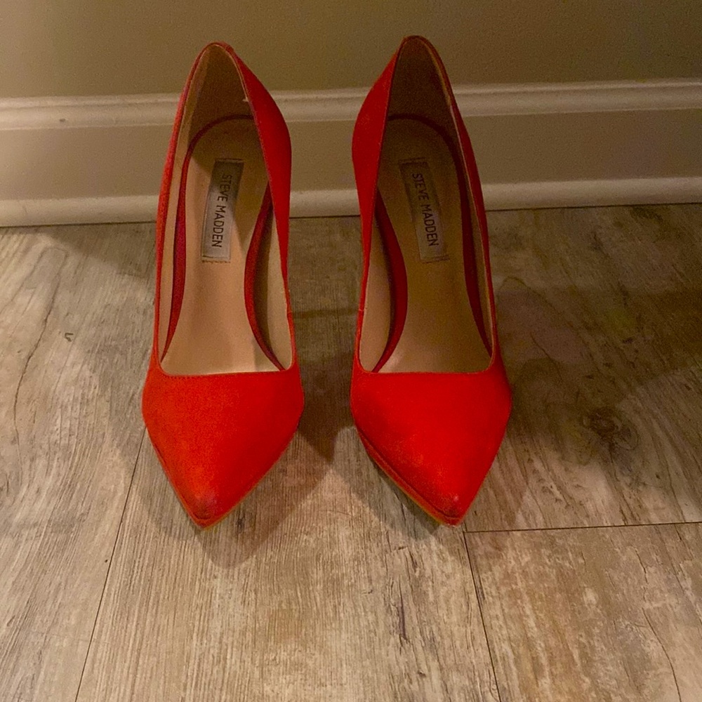 Steve Madden - Red Pumps - Lovey/Love  7 1/2 M (real feel 7)